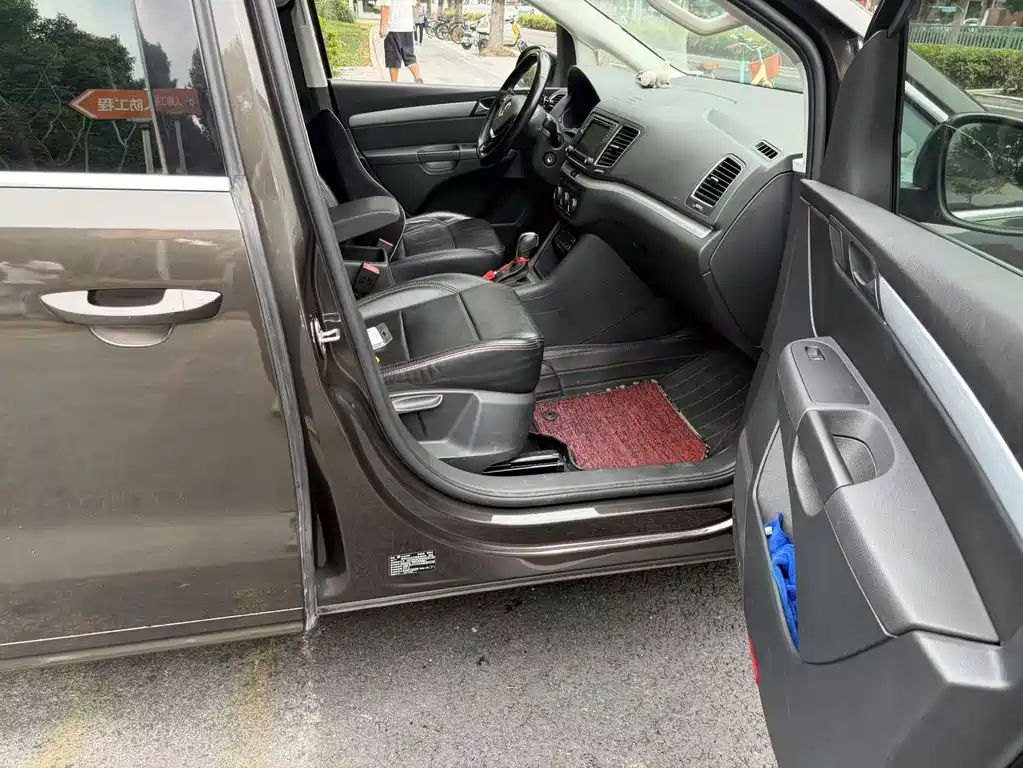 Volkswagen Sharan — миниатюра 6