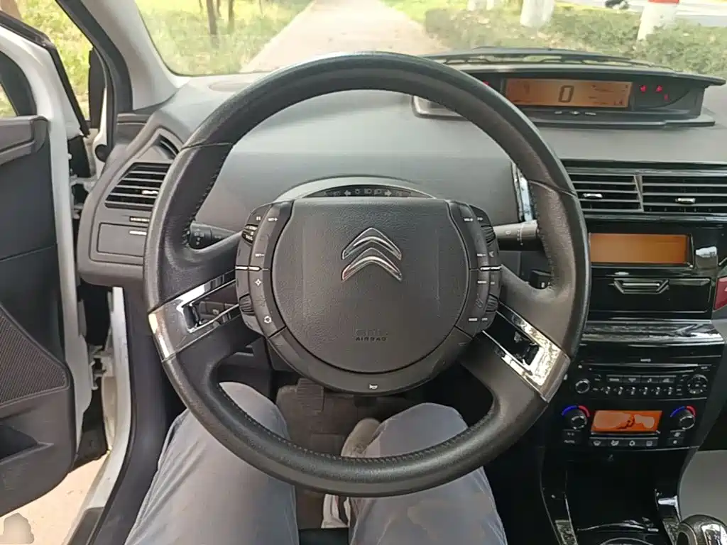 Citroen C-Quatre — миниатюра 11