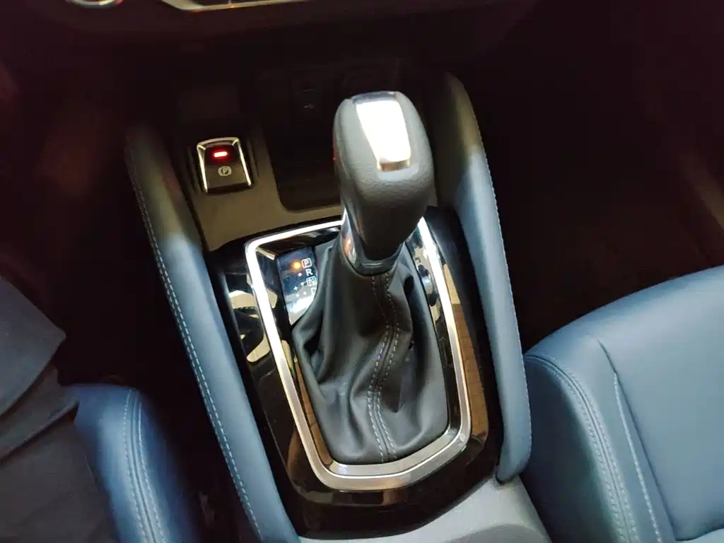 Nissan Qashqai — миниатюра 14