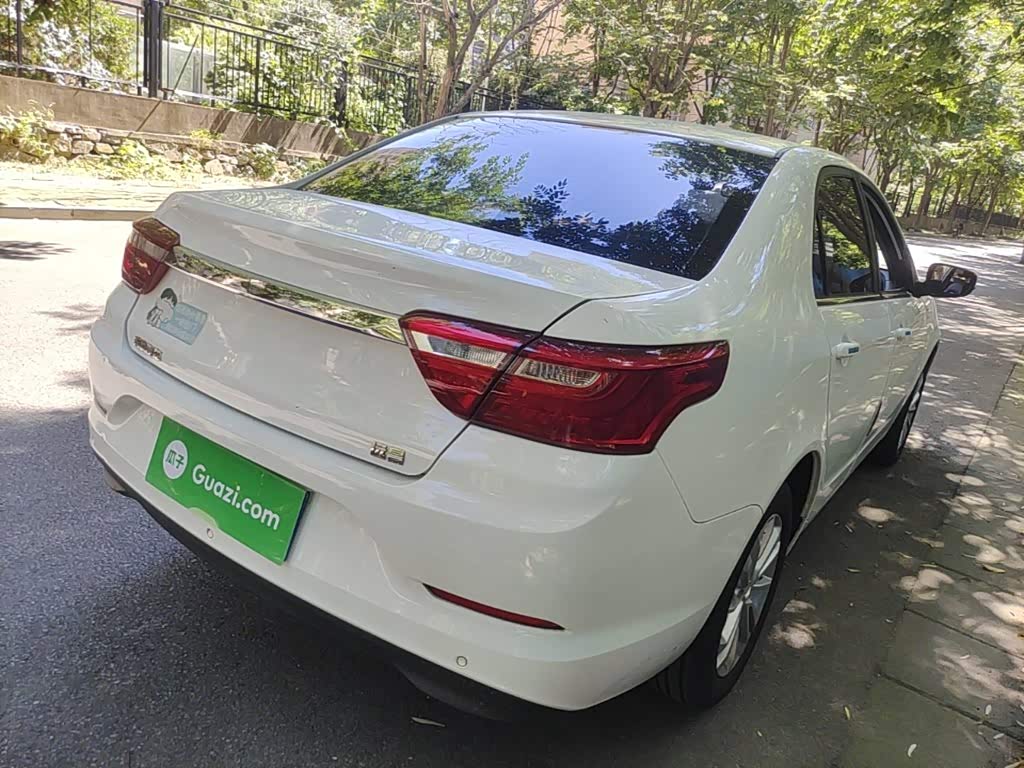 Geely Vision 1.5 л 2021 г. Белый, пробег 37100 км