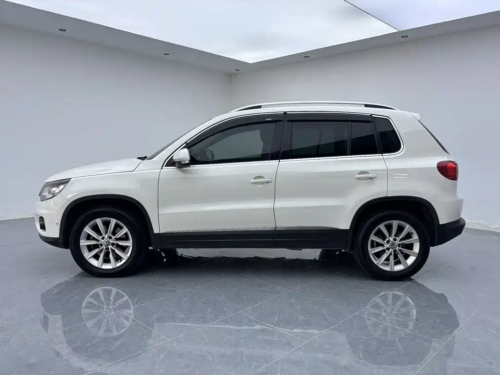 Volkswagen Tiguan — миниатюра 5