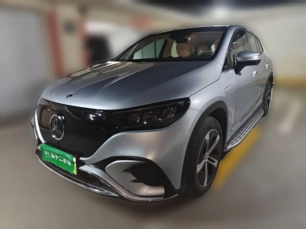 Mercedes-Benz EQE SUV