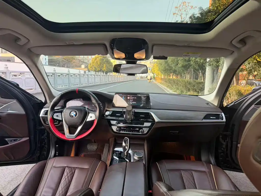 BMW 5 SERIES NEW ENERGY