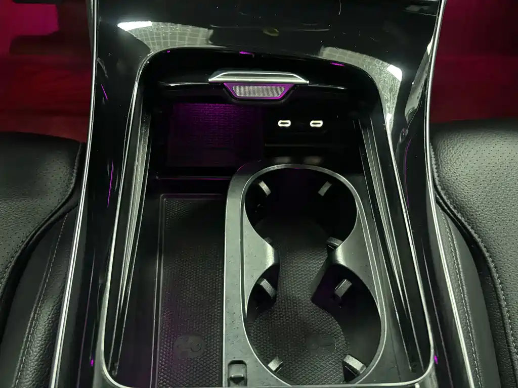 Mercedes-Benz C-Class New Energy — миниатюра 19