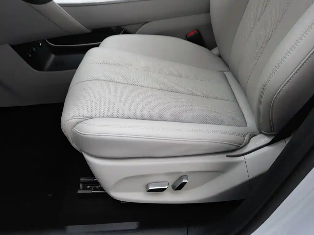 BYD Song Ultra — миниатюра 20