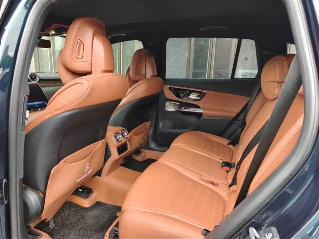 Mercedes-Benz GLC 2023 GLC 300 L 4MATIC Luxury 7 мест