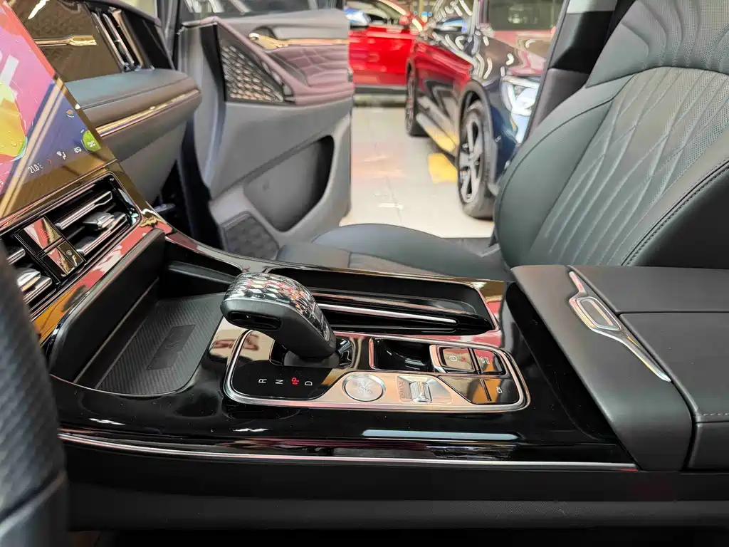 GAC Motor Trumpchi M8 — миниатюра 11