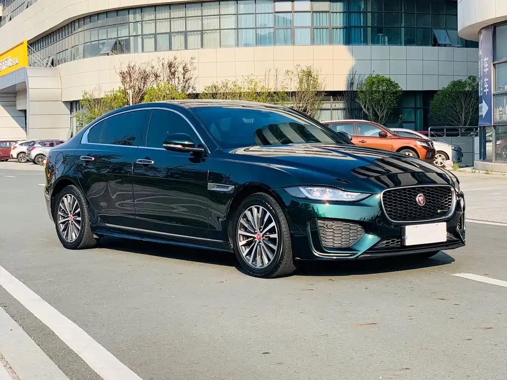 Jaguar XEL — миниатюра 3