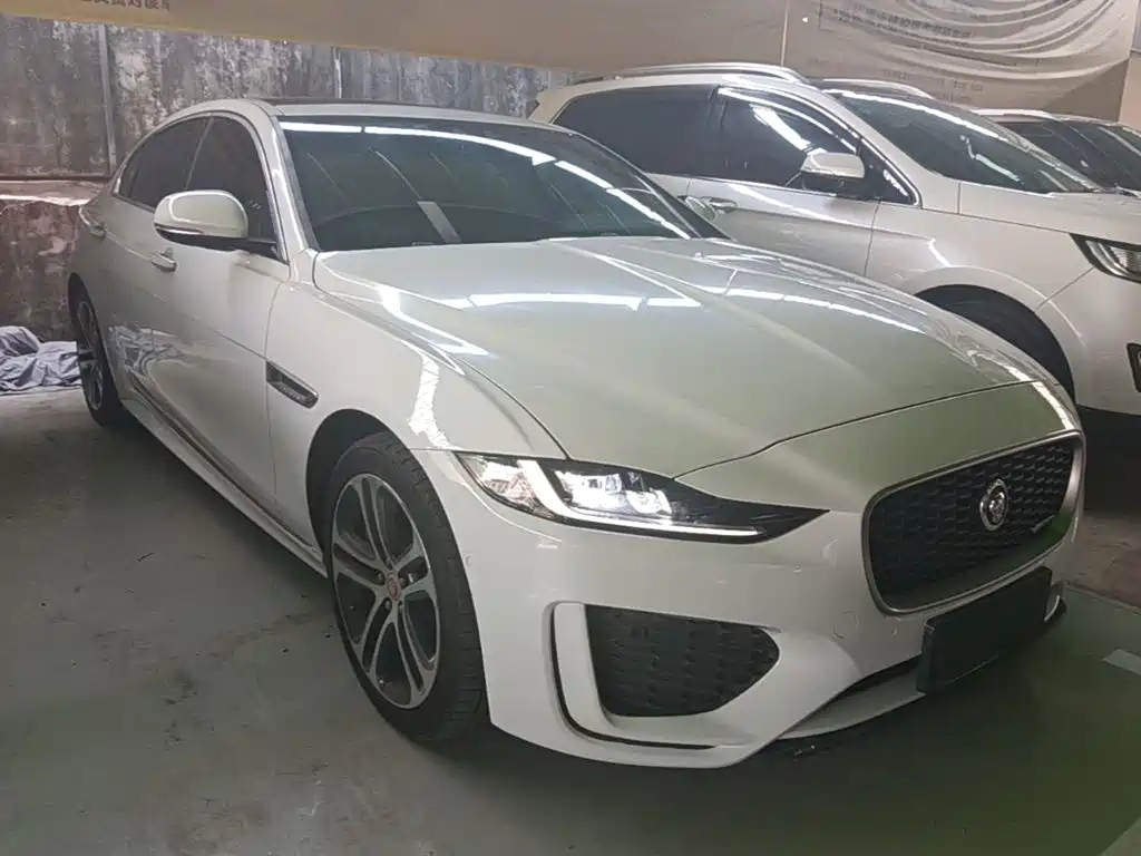 Jaguar XEL — миниатюра 4