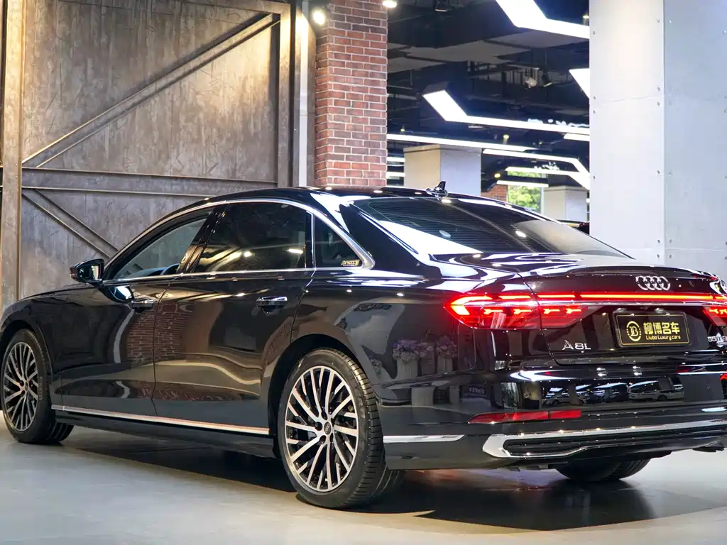 Audi A8 2025 A8L 55 TFSI quattro Flagship