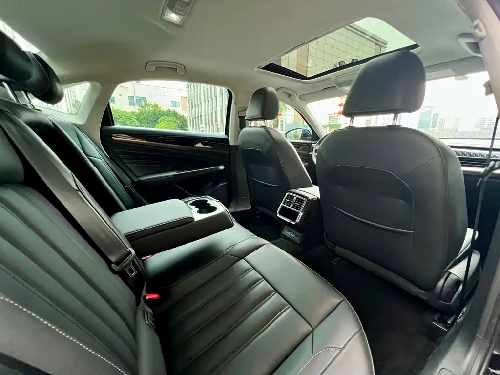 Volkswagen Passat — миниатюра 22