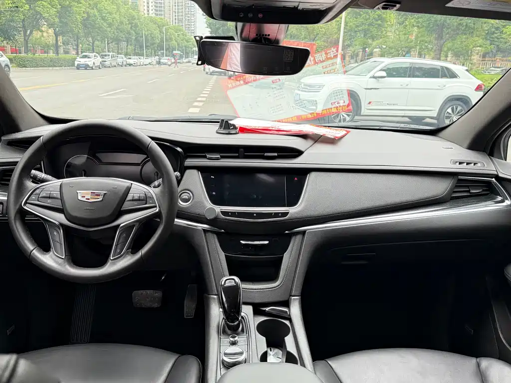 Cadillac XT5 — миниатюра 9