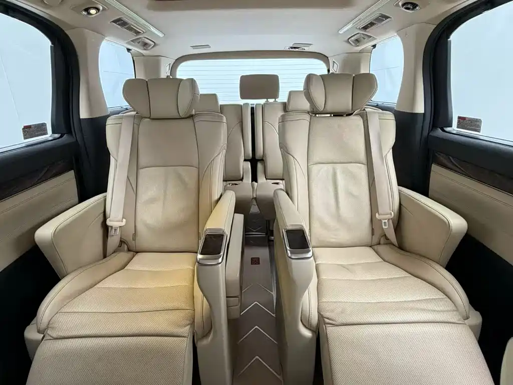 Toyota Alphard 2020 2.5L Luxury