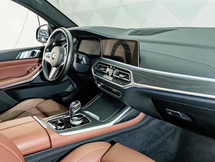 BMW X7 — миниатюра 19