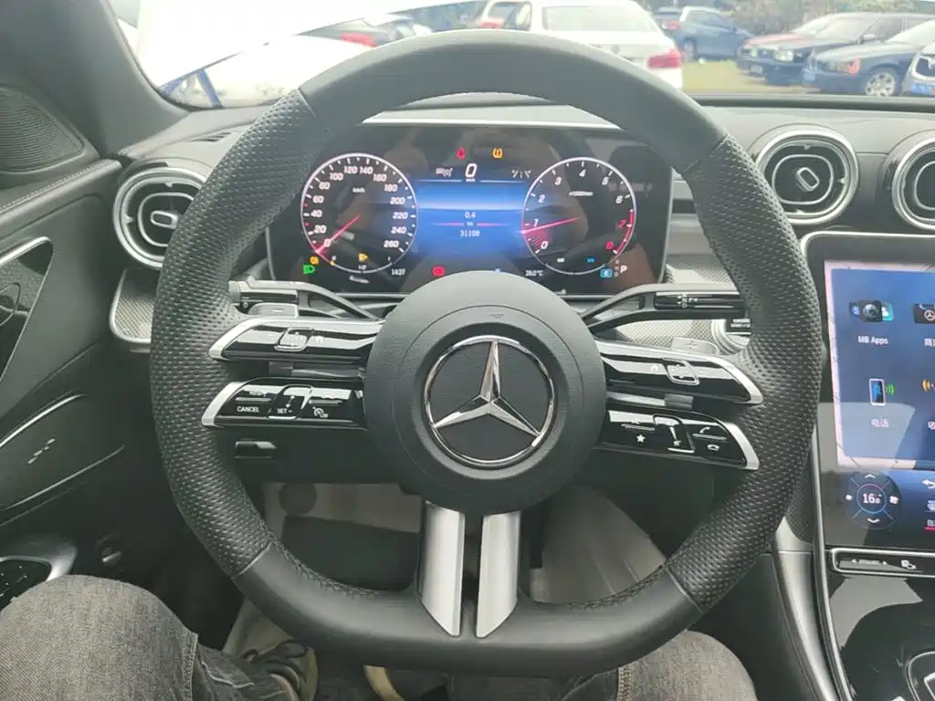 Mercedes-Benz C-Class — миниатюра 11