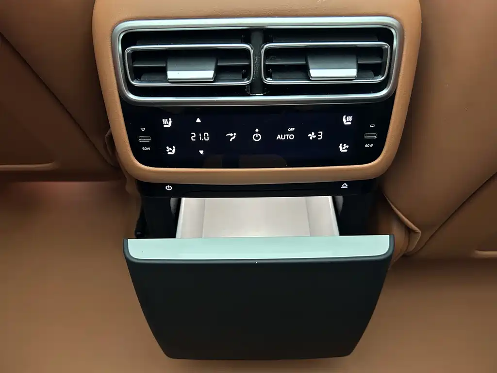 Li Auto Li L6 — миниатюра 21