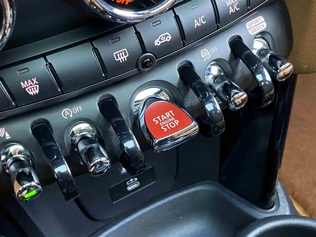 MINI Mini — миниатюра 24