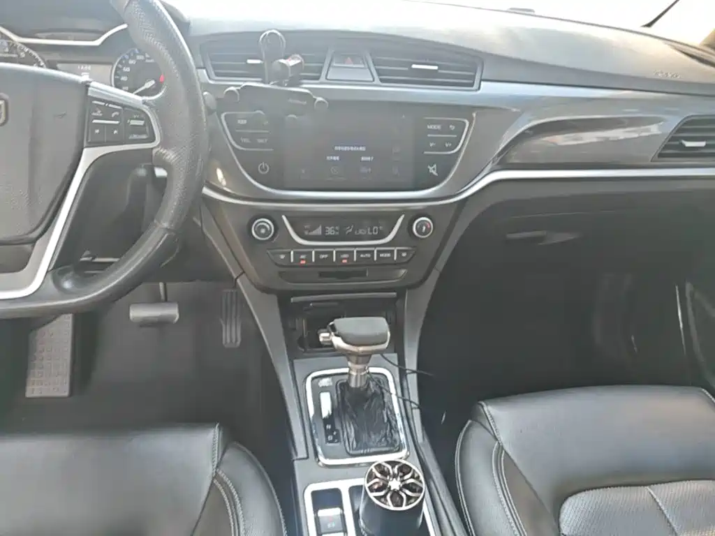 Geely Emgrand — миниатюра 10