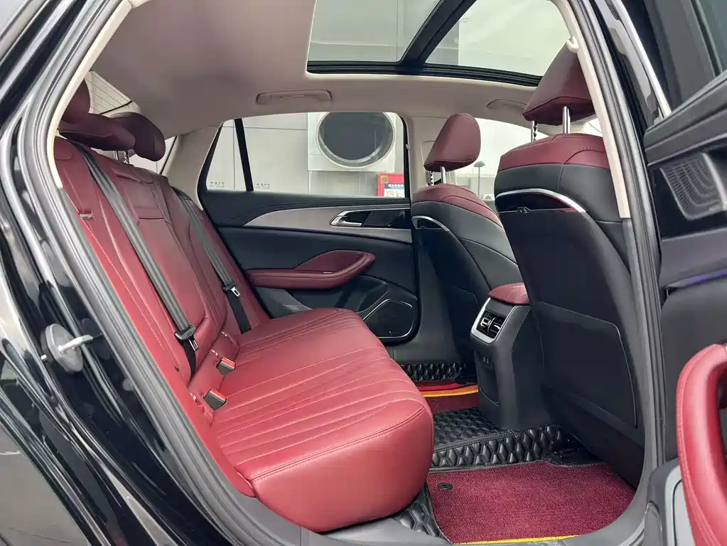 Hongqi Hongqi H5 — миниатюра 17