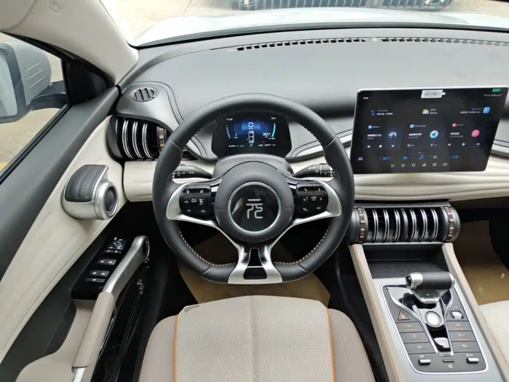 BYD Yuan Plus — миниатюра 11