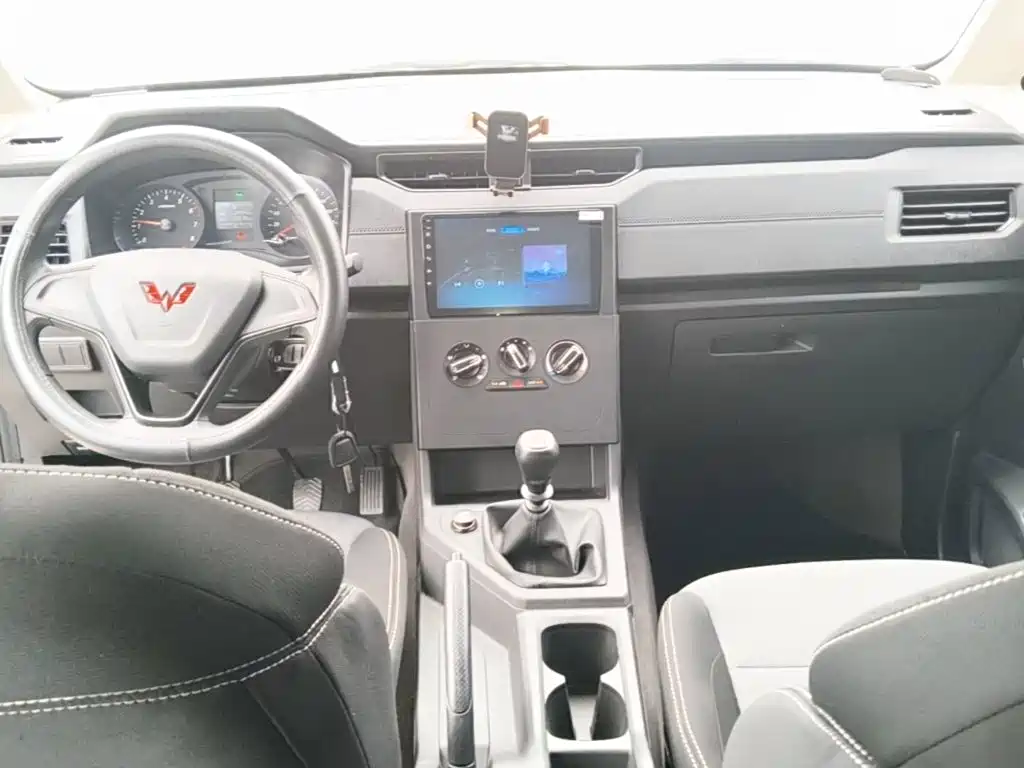 Wuling Hongguang PLUS — миниатюра 10