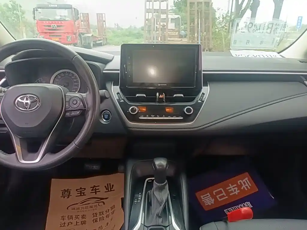 Toyota Corolla — миниатюра 13