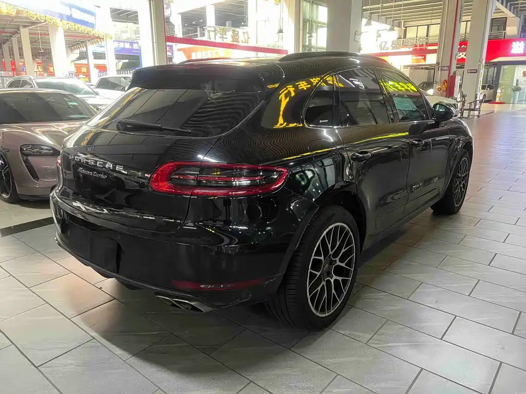 Porsche Macan — миниатюра 2