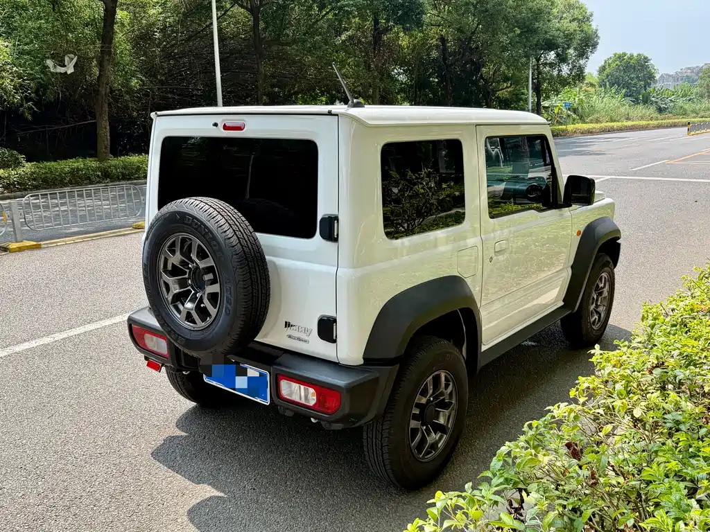 Suzuki Jimny — миниатюра 9