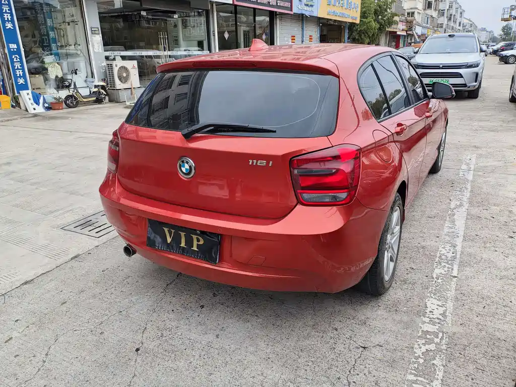BMW 1 Series (Import) — миниатюра 4