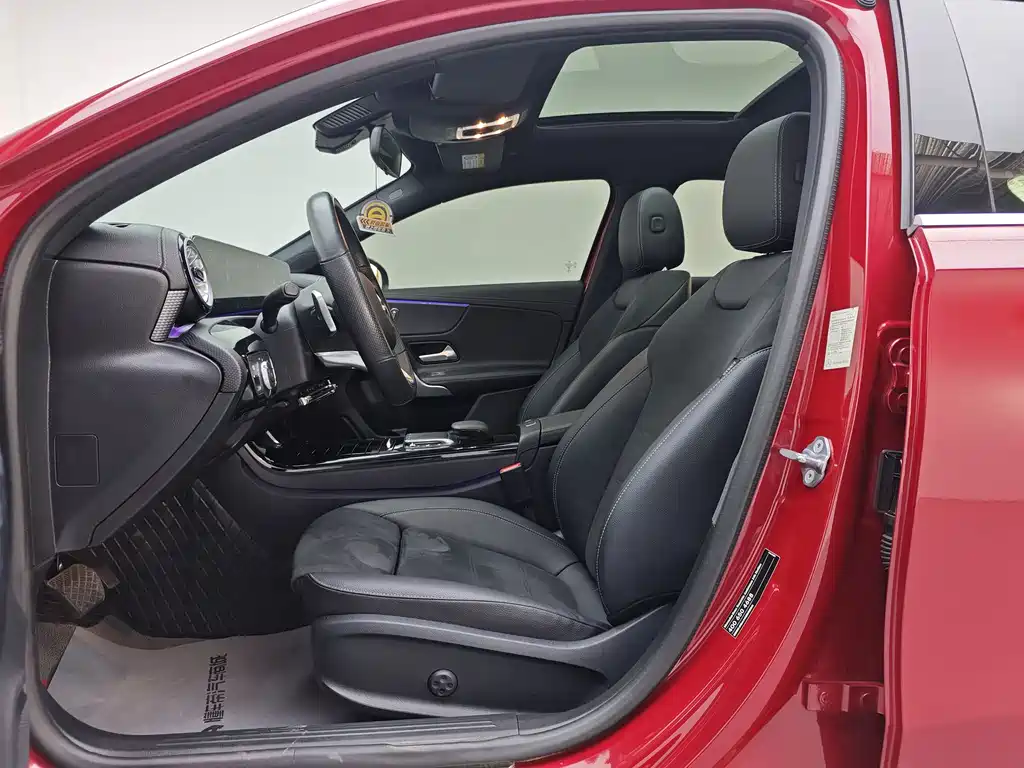 MERCEDES-BENZ A CLASS