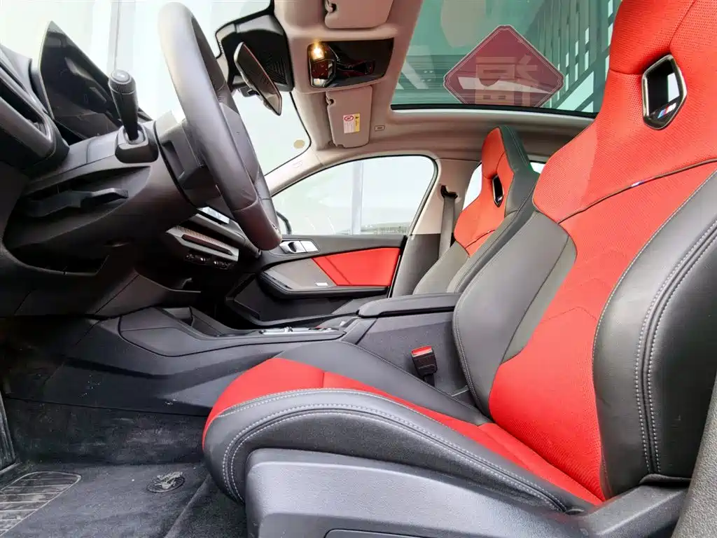 Заказать BMW 2 Series 2026 года за 4 428 457 ₽  из Китая