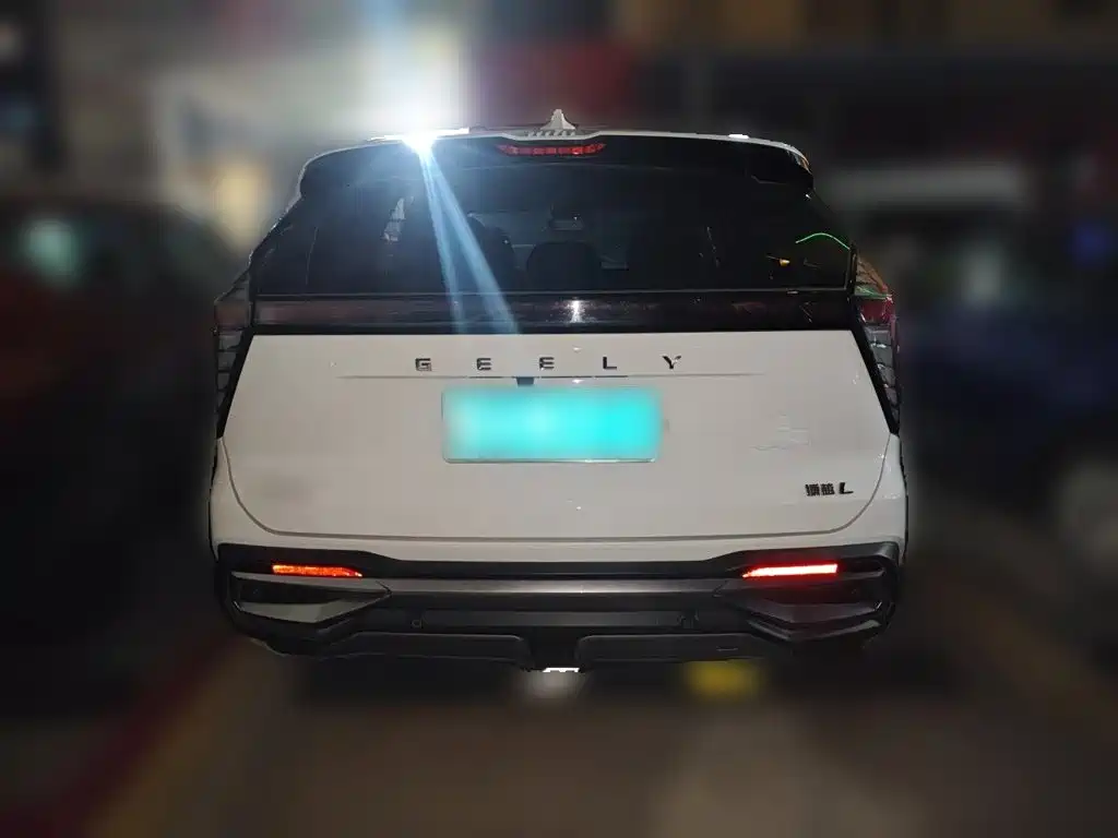 Geely Boyue L — миниатюра 3