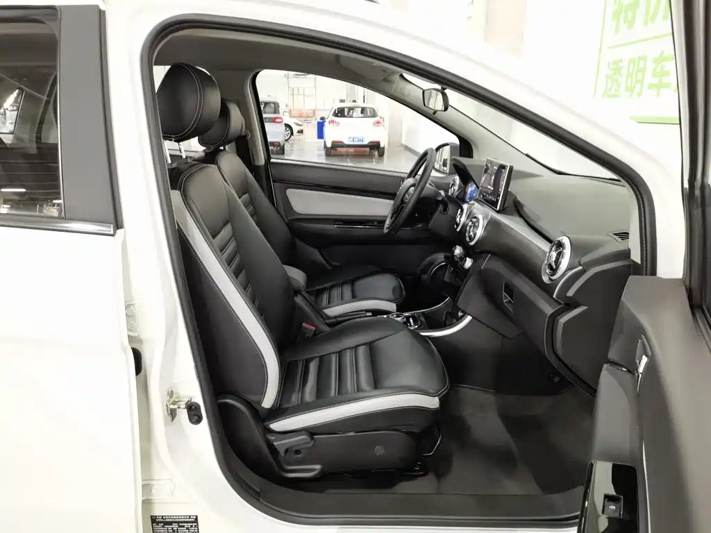 BAIC New Energy EC5 — миниатюра 23
