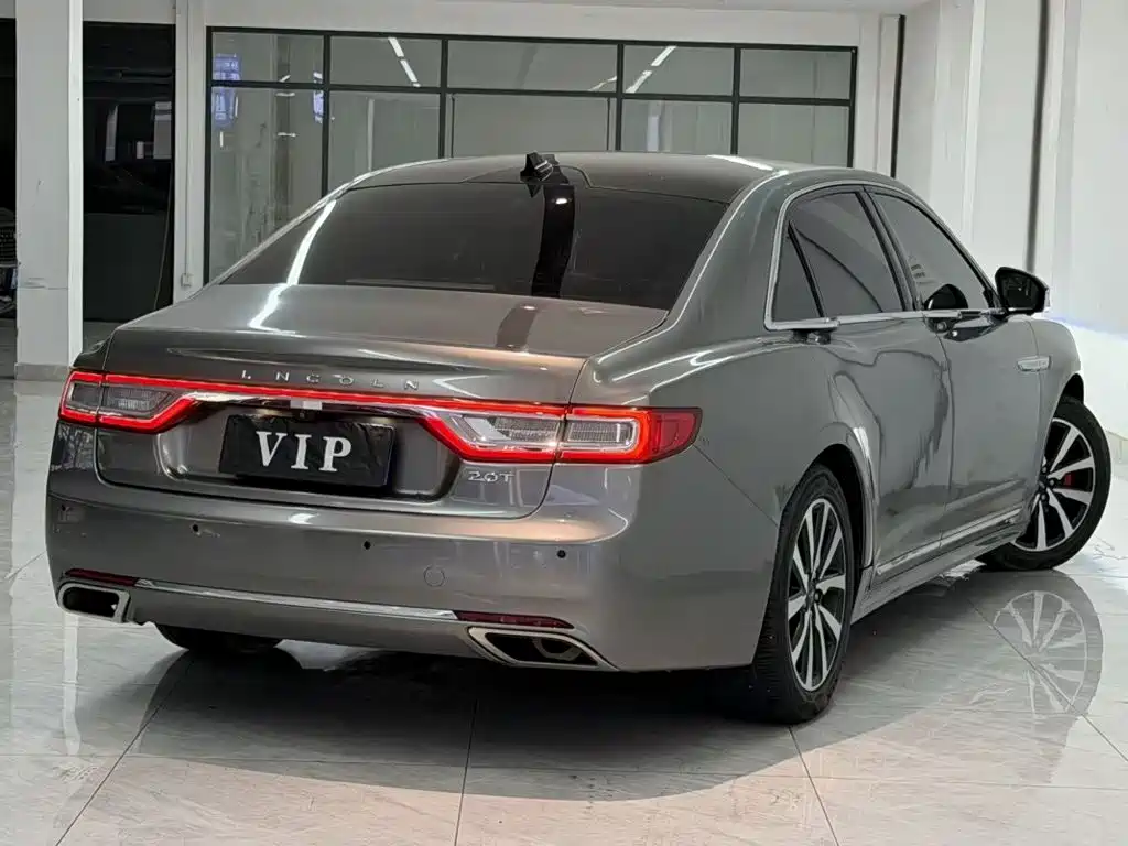 Lincoln Continental — миниатюра 9
