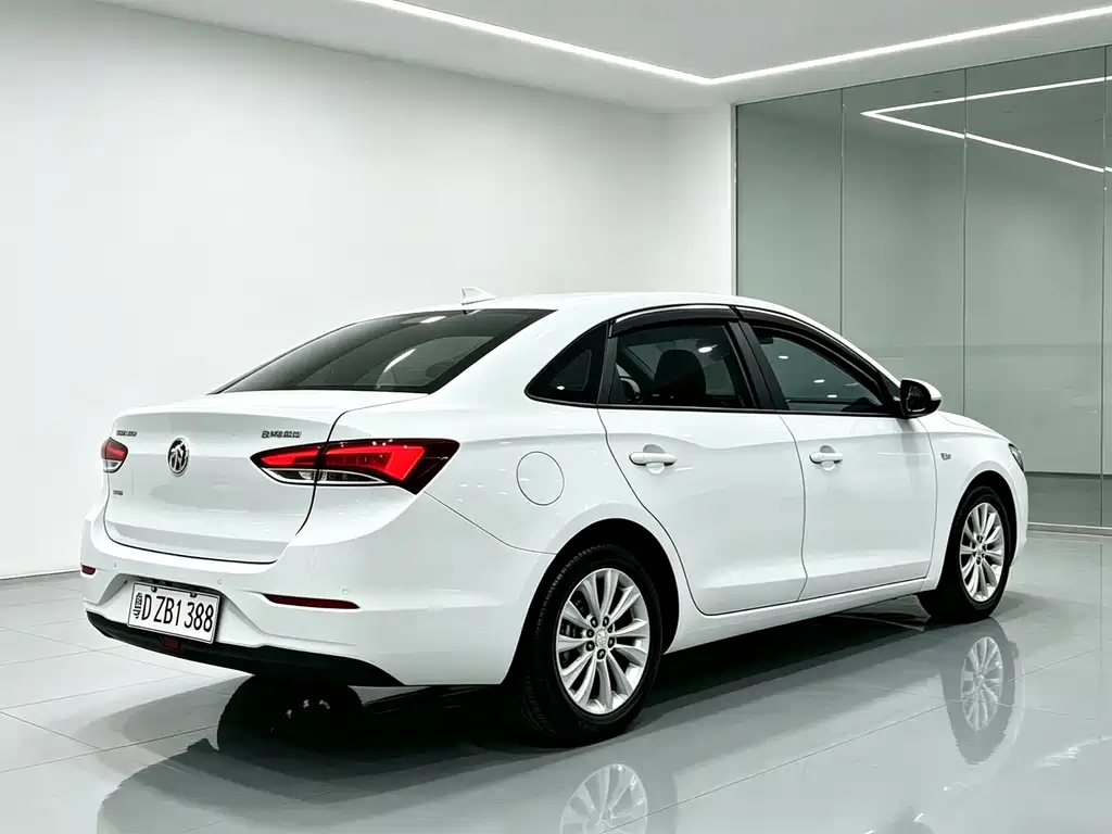 Buick Excelle — миниатюра 8