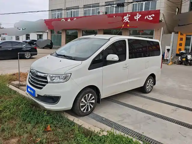 JAC Refine Refine M3