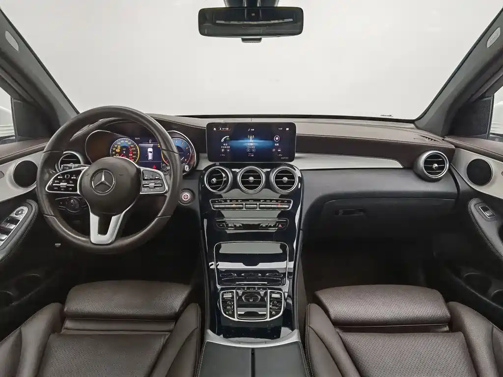Mercedes-Benz GLC 2021 GLC 260 L 4MATIC