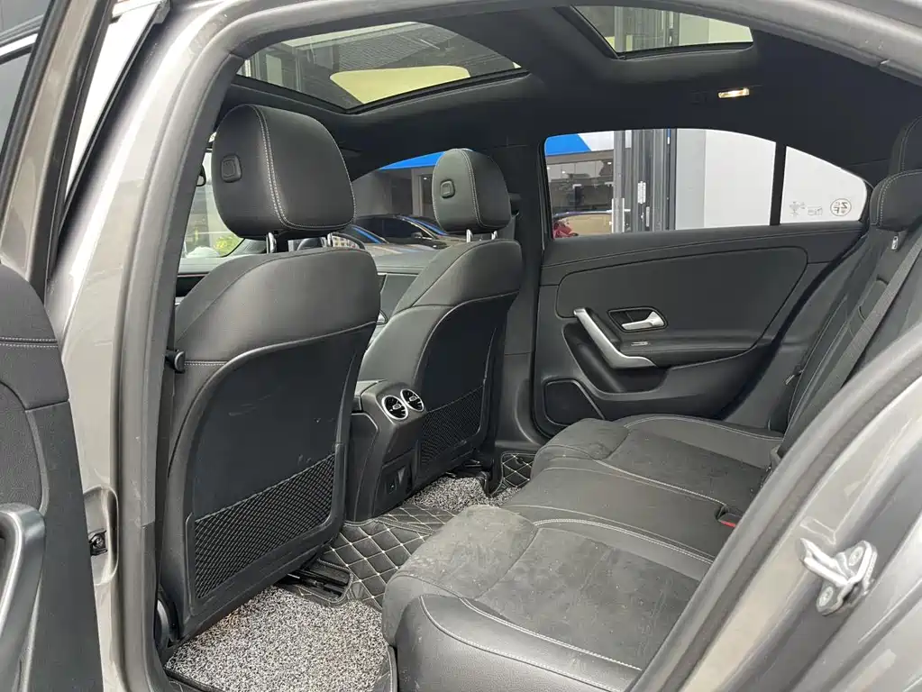 Mercedes-Benz A-Class — миниатюра 10
