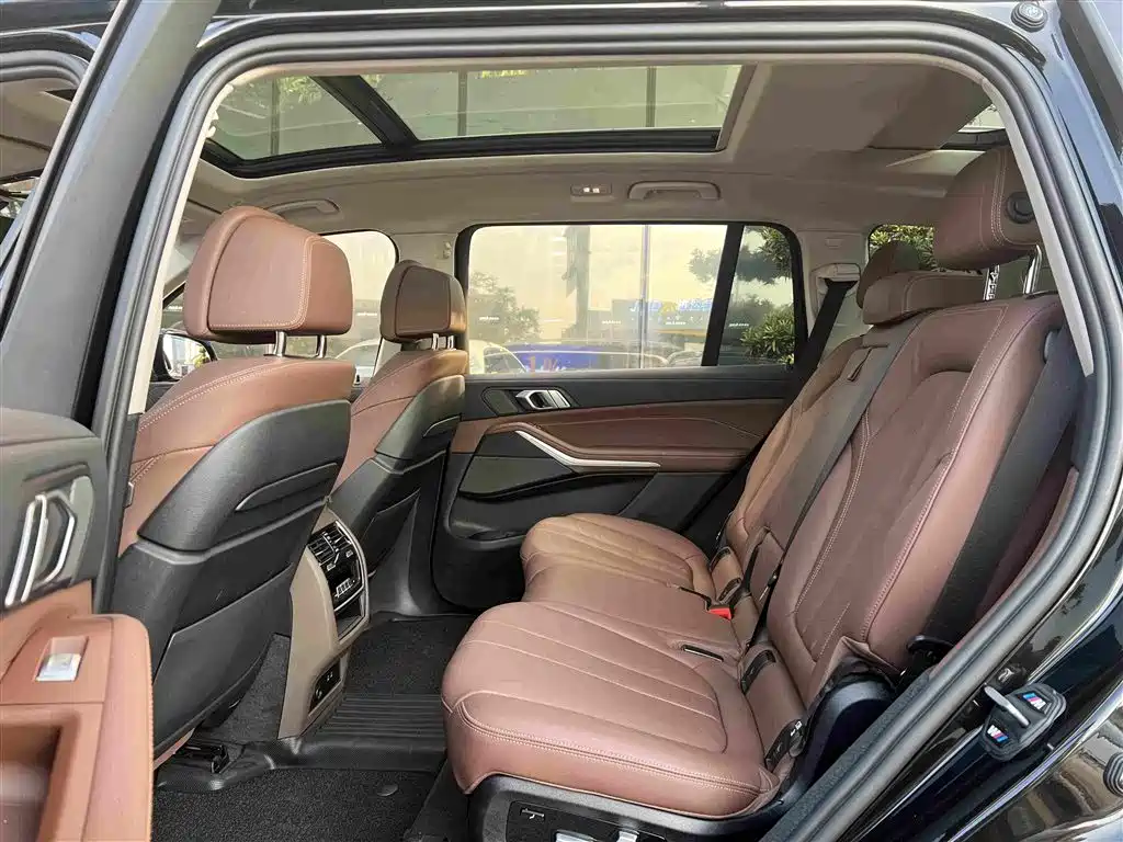 BMW X7 — миниатюра 3