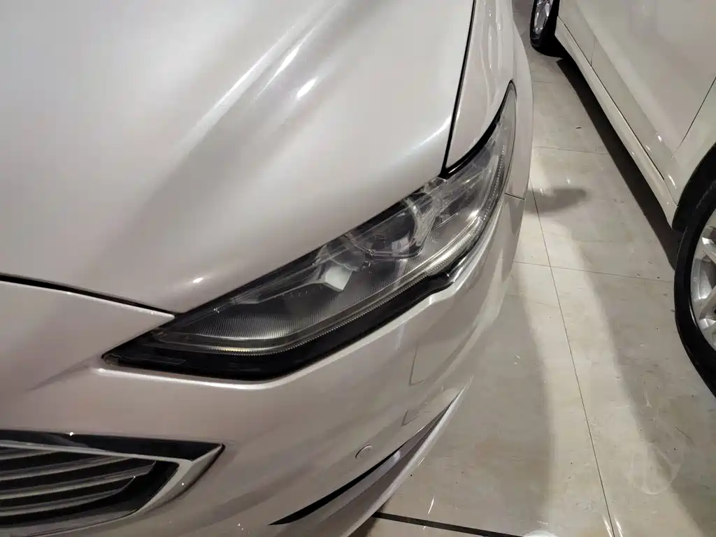 Ford Mondeo — миниатюра 24