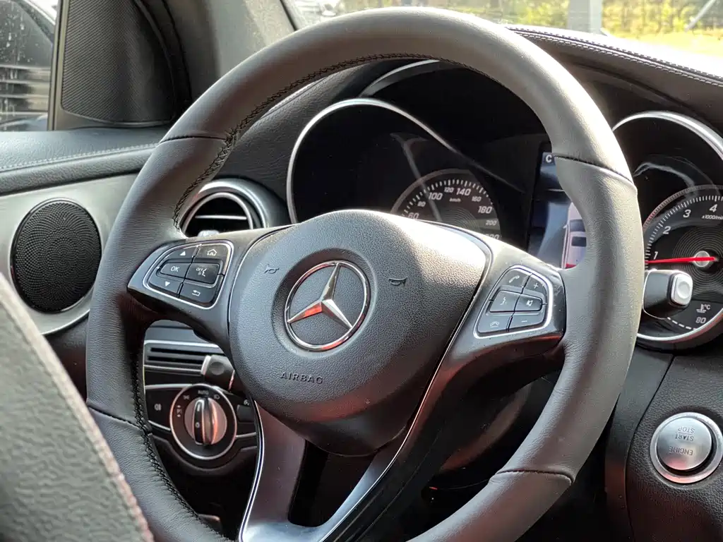 MERCEDES-BENZ GLC COUPE