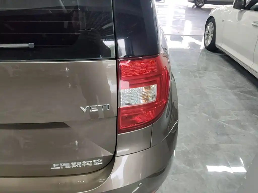 Skoda Yeti — миниатюра 8