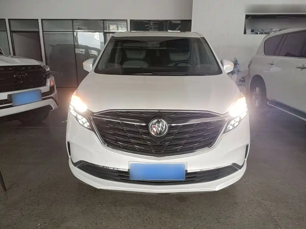 Buick GL8 — миниатюра 3