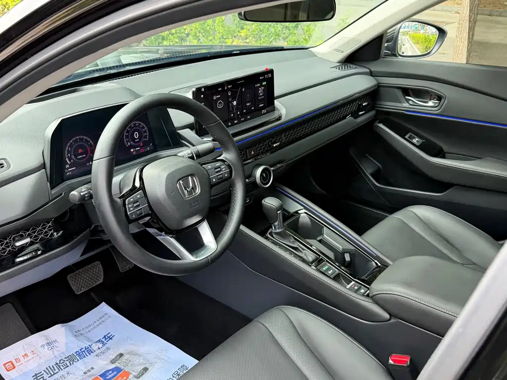 Honda Accord — миниатюра 13