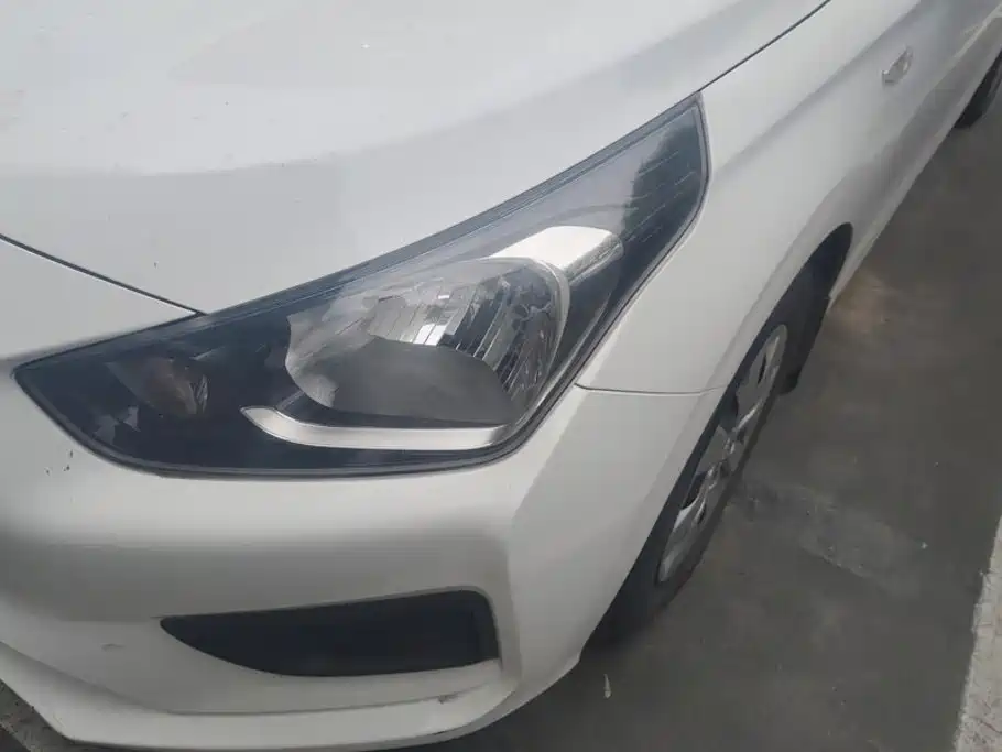 Hyundai Verna — миниатюра 5