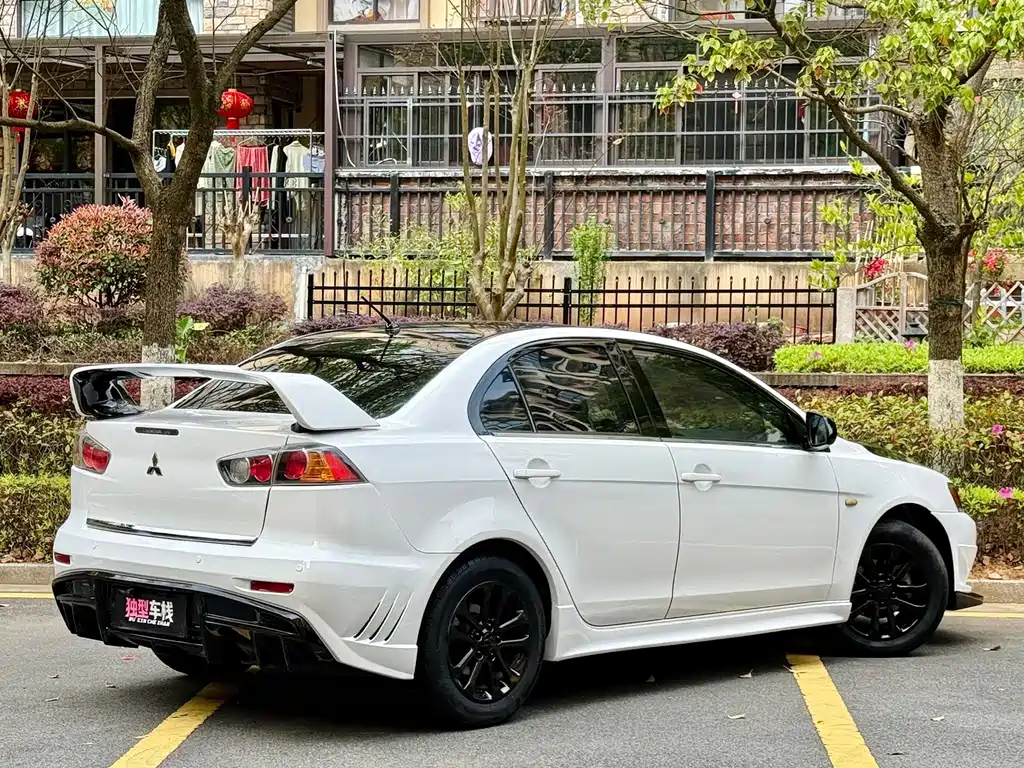 Mitsubishi Lancer EX — миниатюра 8