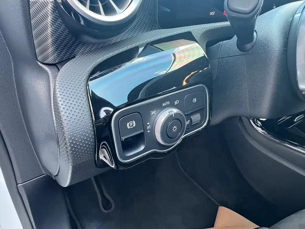 Mercedes-Benz A-Class — миниатюра 18