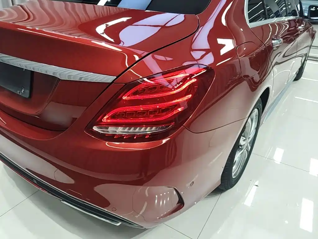 Mercedes-Benz C-Class — миниатюра 8