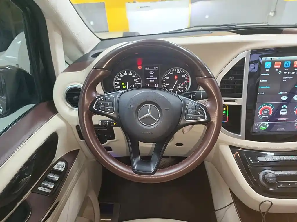 Mercedes-Benz Vito — миниатюра 5