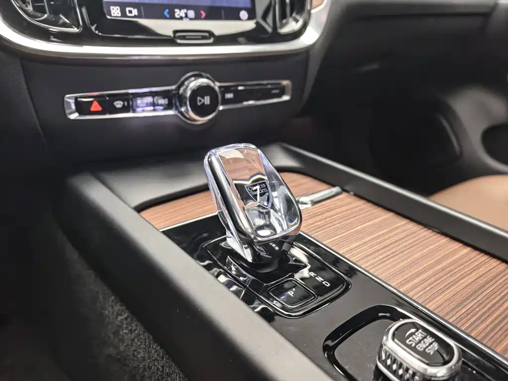 Volvo S60 — миниатюра 11